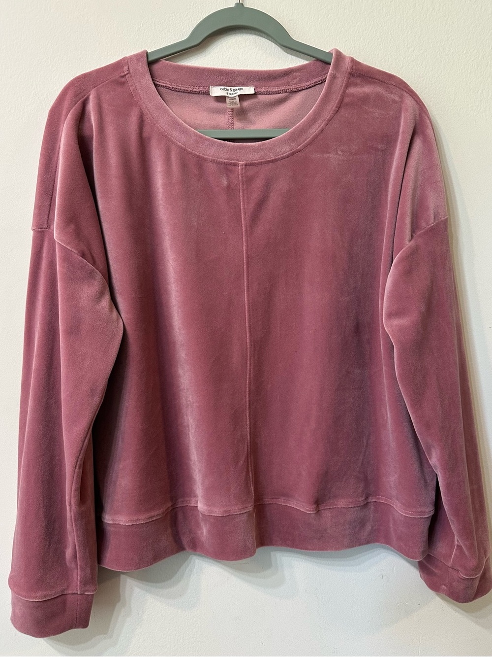 Cable & Gauge Studio Velour Pullover Top Size L Pink Velvet Drop Shoulder Crew